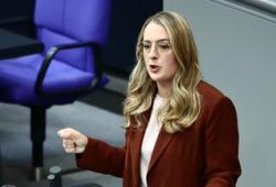 Grüne, SPD und Linke erwägen dreier-bündnis nach Bundestagswahl