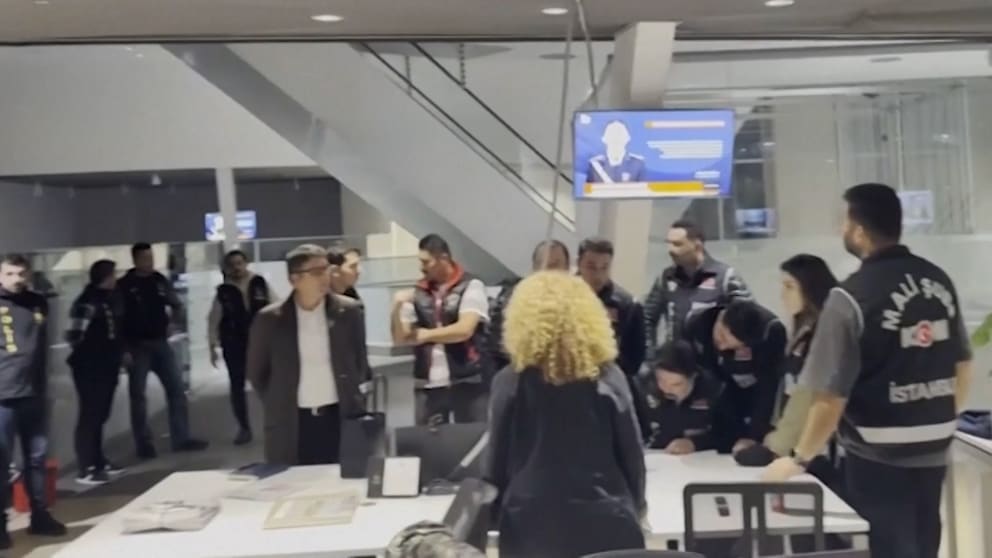 Polizei Razzia bei Halk TV: Angriff auf die Pressefreiheit?