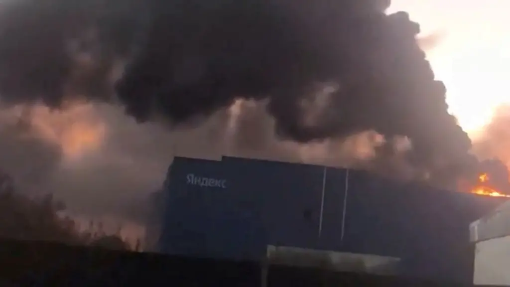 Rechenzentrum in Flammen nach Drohnenangriff auf Yandex