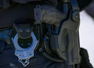 Riesen-Razzia im Reinigungsgewerbe: Festnahmen und Millionen eingezogen