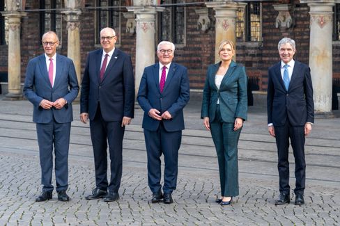 Frank-Walter Steinmeier ruft zur Verteidigung der Demokratie auf