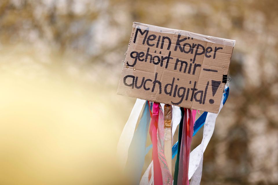 Gesetz zur Bekämpfung digitaler Gewalt: Neue Regelungen im Überblick