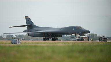 US-Langstreckenbomber nach Festnahmen in Großbritannien zurückgezogen