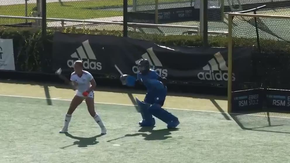Spektakuläres Hockey-Tor von Lena Frerichs