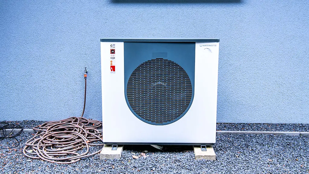 Herbstputz für die Wärmepumpe: Wichtige Schritte zur Reinigung